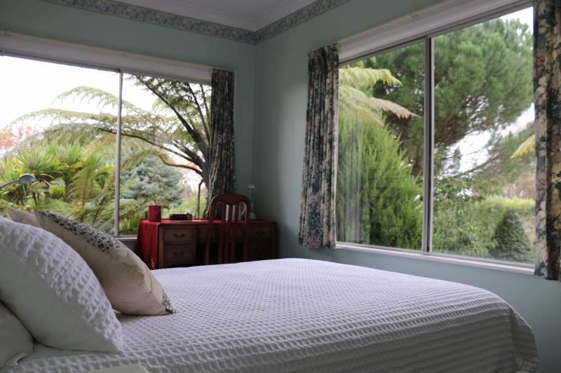 English Cherry Tree Manor Tamahere Exterior foto
